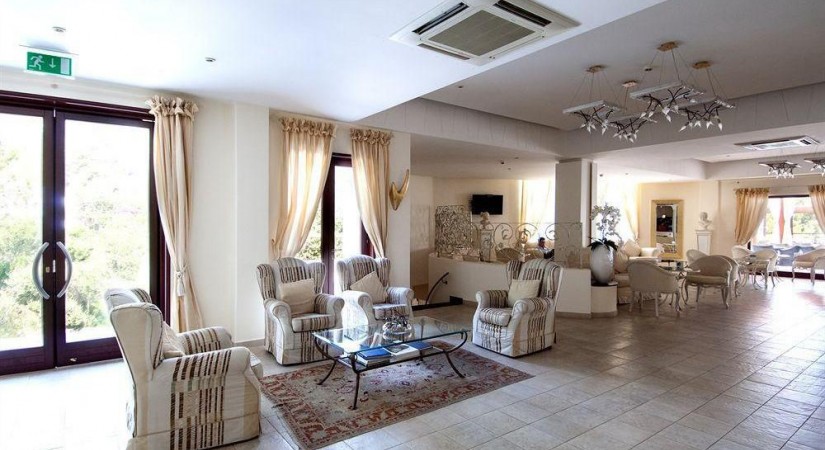 Apulia Hotel Baia dei Faraglioni