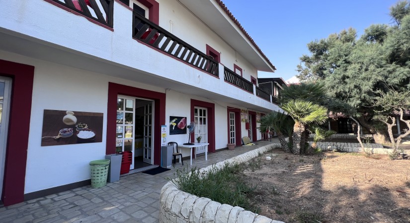 Kamarina Resort