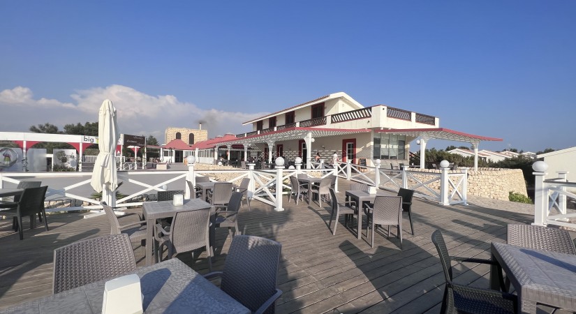 Kamarina Resort