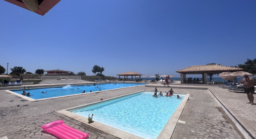 Kamarina Resort