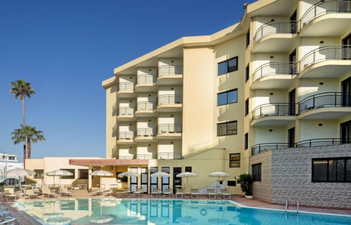 Rina Hotel