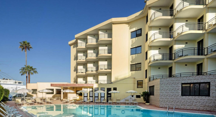 Rina Hotel